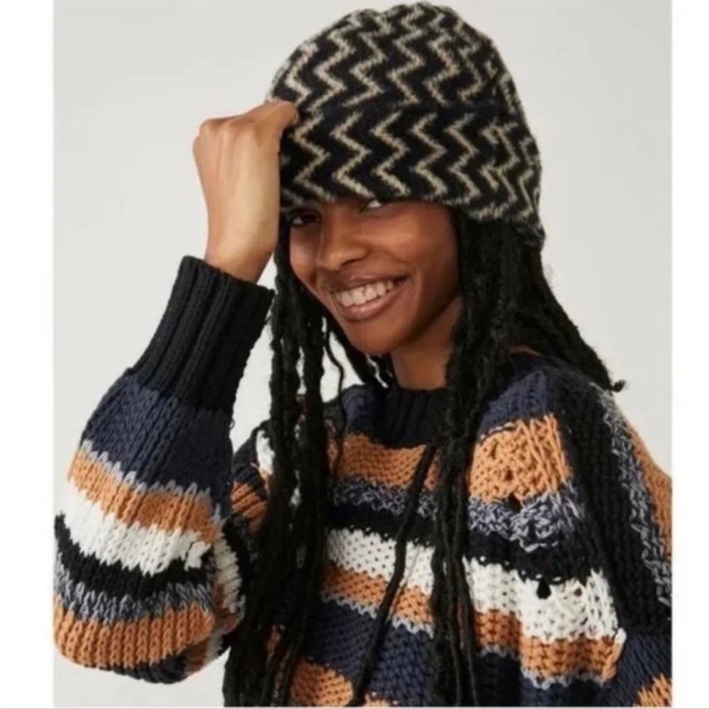 Free People Ziggy Fuzzy Beanie Hat Black Combo NEW